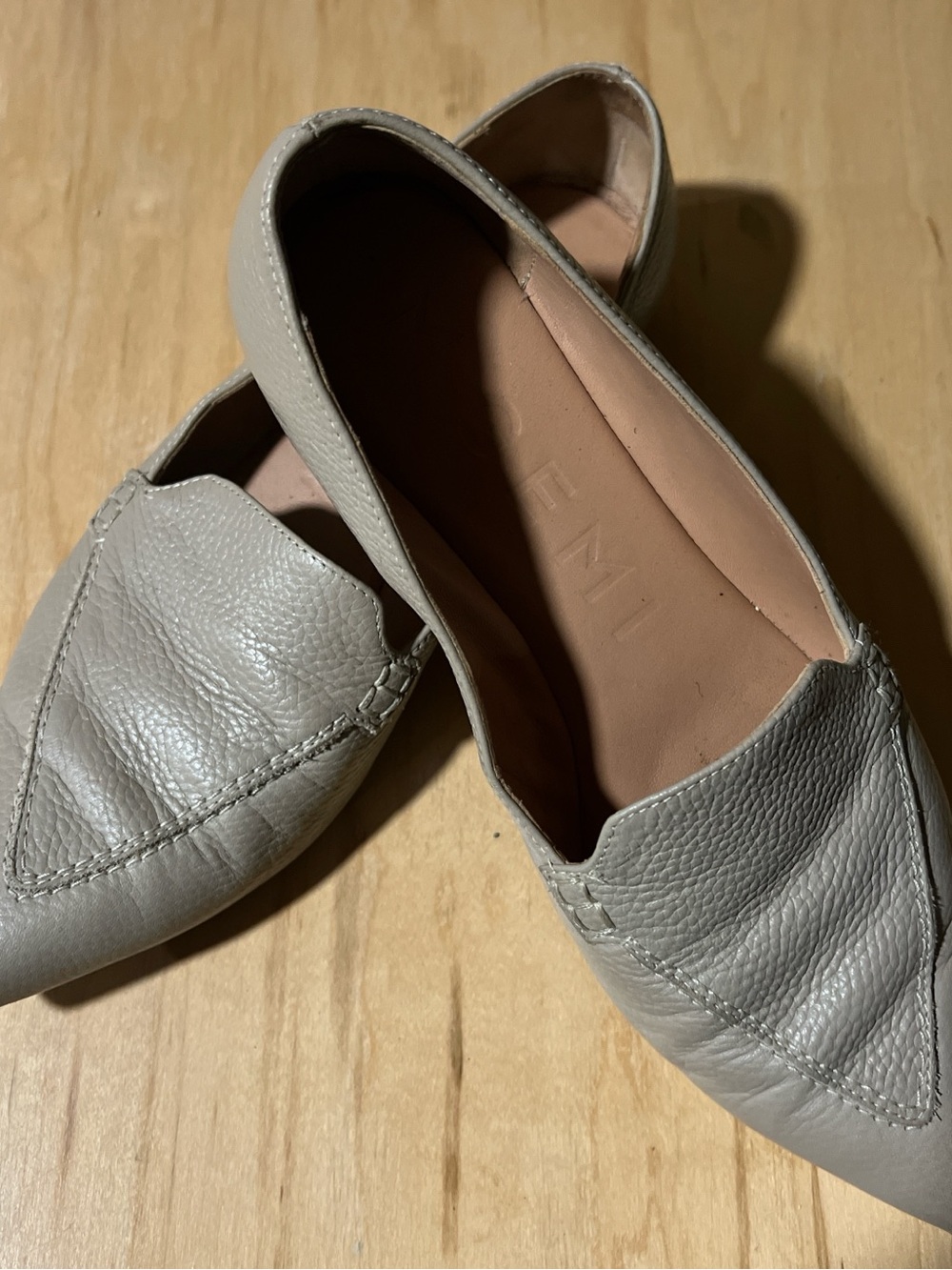 Women's Leather Slip-On Flats in Light Taupe